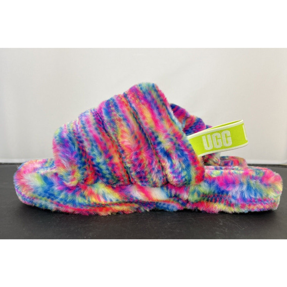 Ugg Fluff Yeah Pixelate 1125007K Youth Slides Size Y-6 Slipper Benefits Charity - Picture 9 of 14